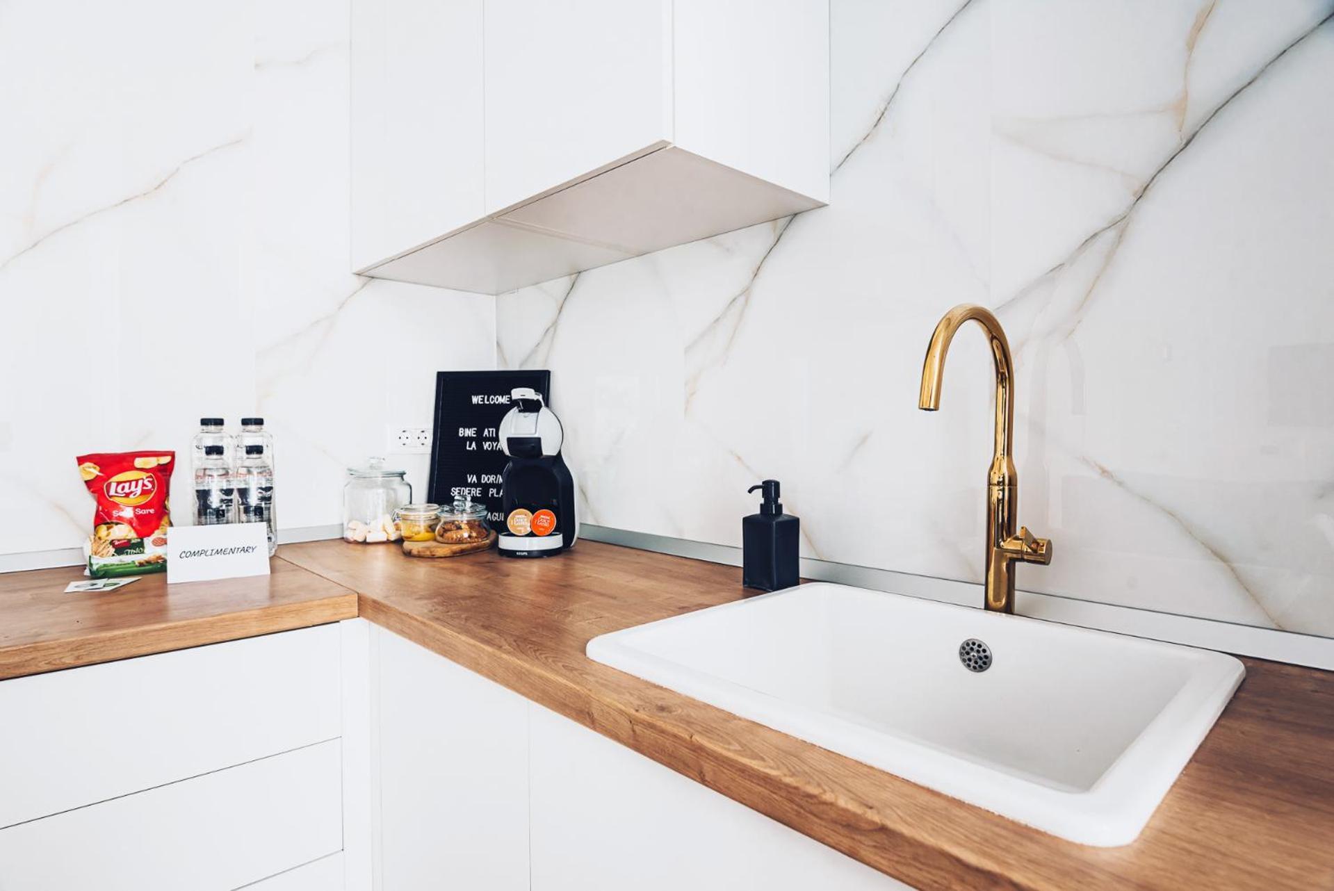 Voya - A Luxury Oasis In The Old Town Apartment *
